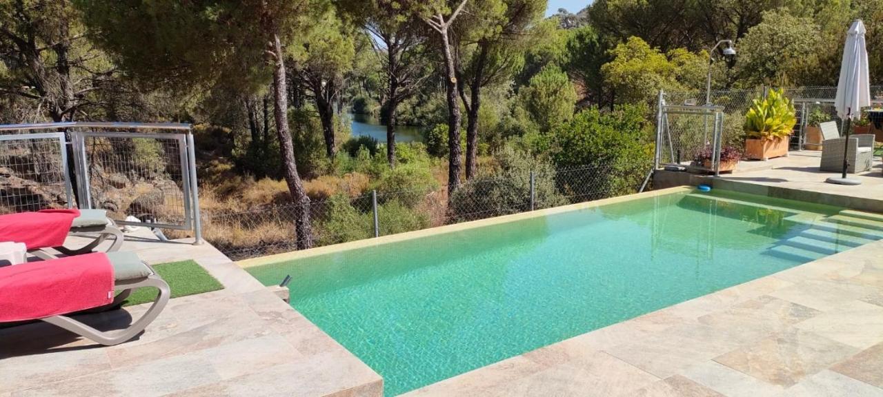 De Madera Junto Al Jaras Chalet Cordova