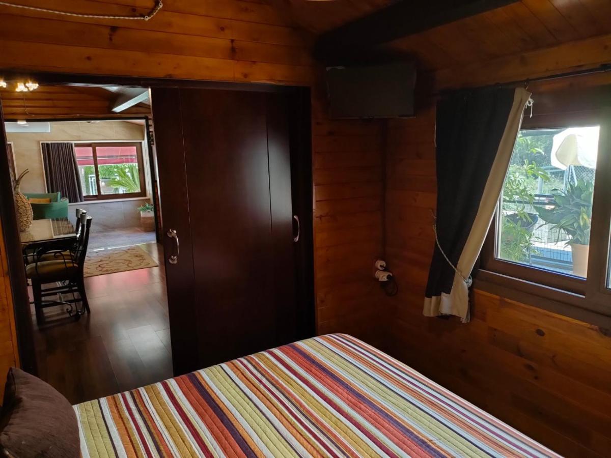 De Madera Junto Al Jaras Chalet Cordova